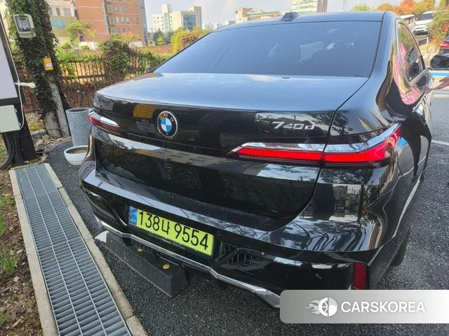 BMW 7 Series (G70) 2024 Черный из Кореи, фото 2