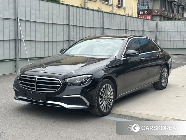 Mercedes-Benz E-Class 2022 Черный из Китая, фото 2