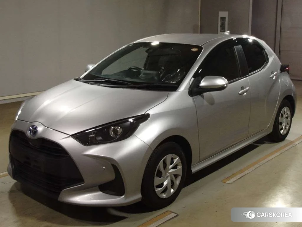 Toyota Yaris 2023 из Японии, фото 2