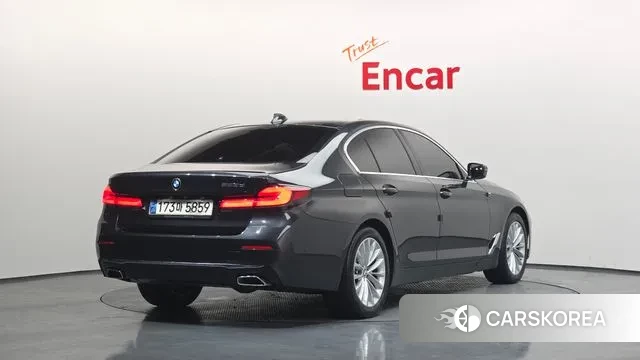 BMW 5 Series (G30) id 3686442 из Кореи 12