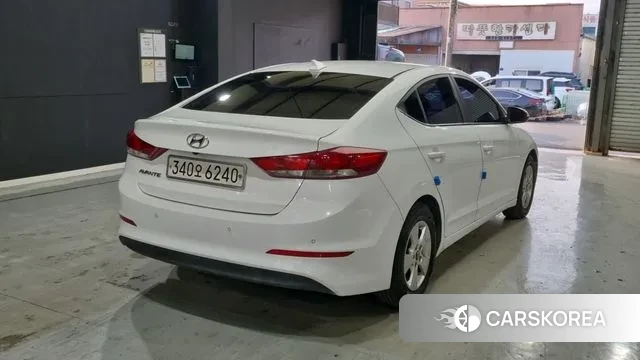Hyundai Avante AD id 3608393 из Кореи 10