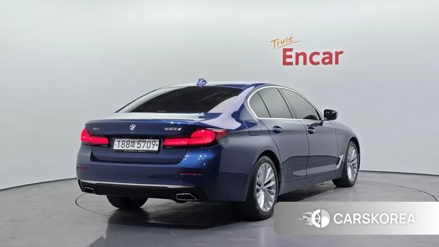 BMW 5 Series (G30) id 3878839 из Кореи 12