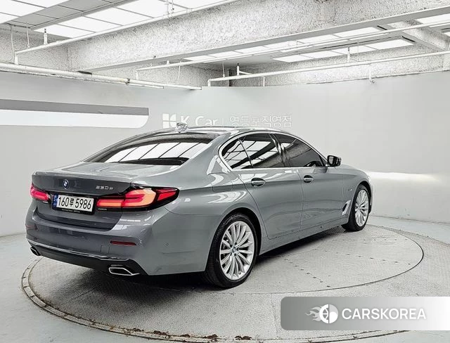 BMW 5 Series (G30) id 5016837 из Кореи 11