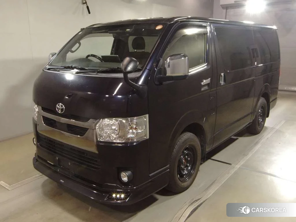 Toyota HiAce Van 2021 из Японии, фото 2