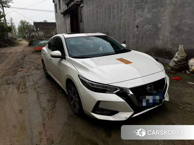 Nissan Sylphy 2022 Белый из Китая, фото 2
