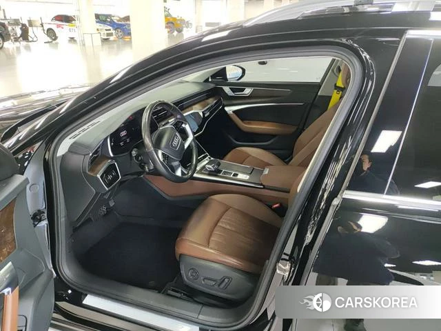 Audi A6 2021 Черный из Китая, фото 2