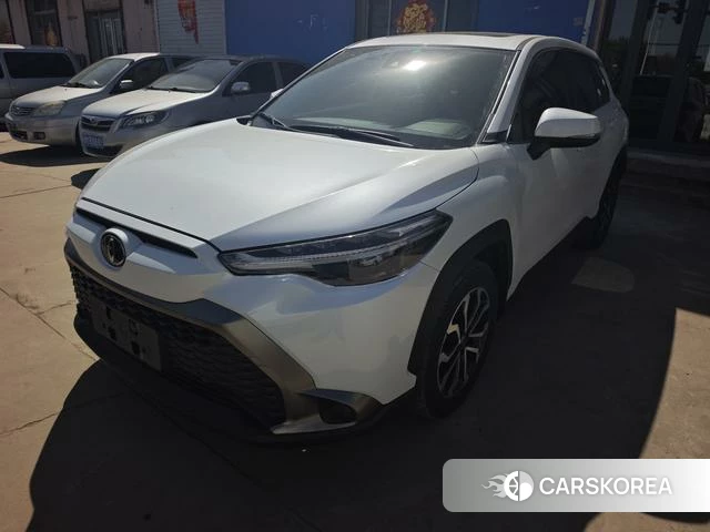Toyota Frontlander 2022 Белый из Китая, фото 2