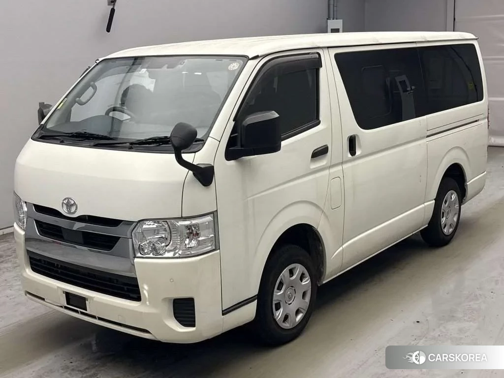 Toyota HiAce Van 2023 из Японии, фото 2