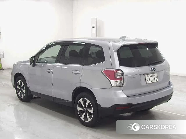 Subaru Forester 2018 из Японии, фото 2