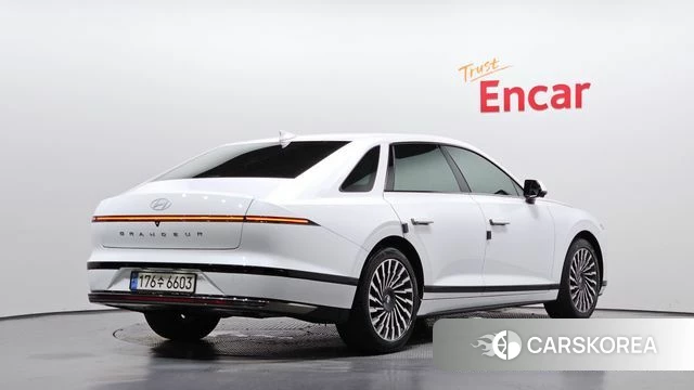 Hyundai Grandeur Hybrid (GN7) id 4735063 из Кореи 12
