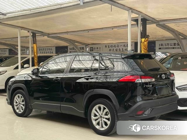 Toyota Frontlander 2022 Черный из Китая, фото 2