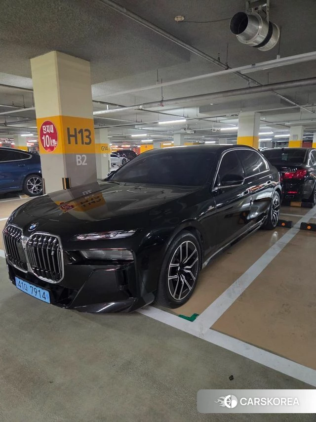 BMW i7 (G70) 2024 Черный из Кореи, фото 2