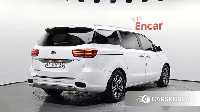 Kia The New Carnival id 3641238 из Кореи 12