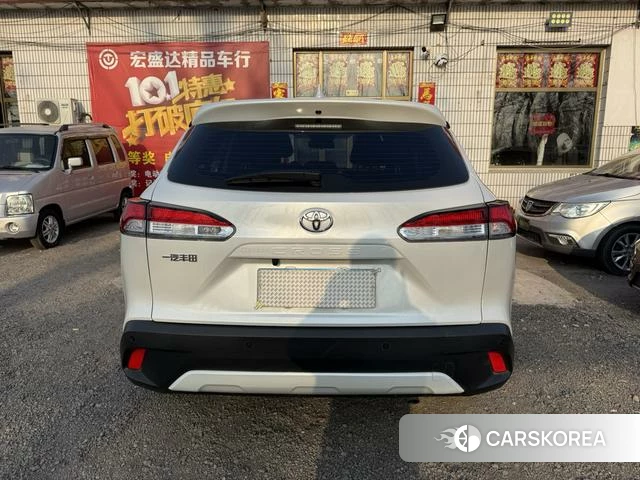 Toyota Corolla 2023 Белый из Китая, фото 4