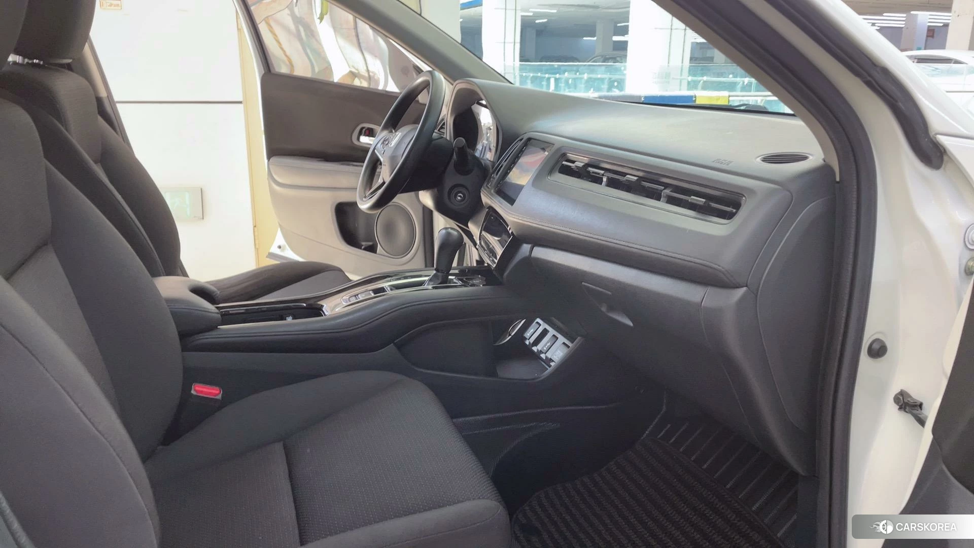 Honda Vezel 2020 Белый из Китая, фото 3