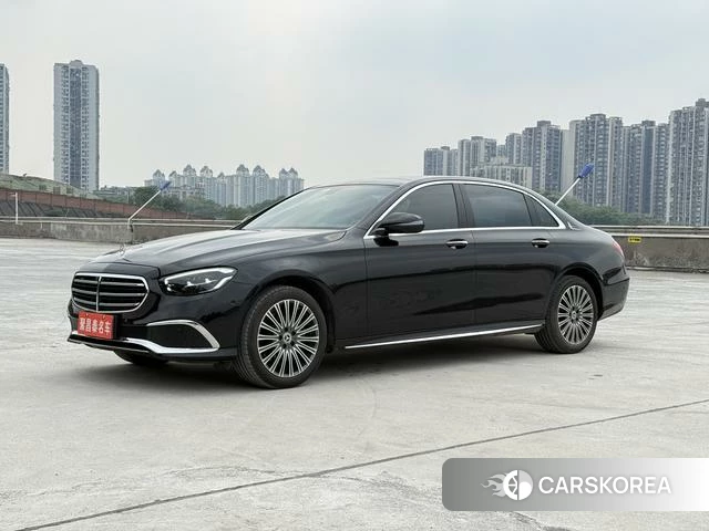 Mercedes-Benz E-Class 2022 Черный из Китая, фото 2