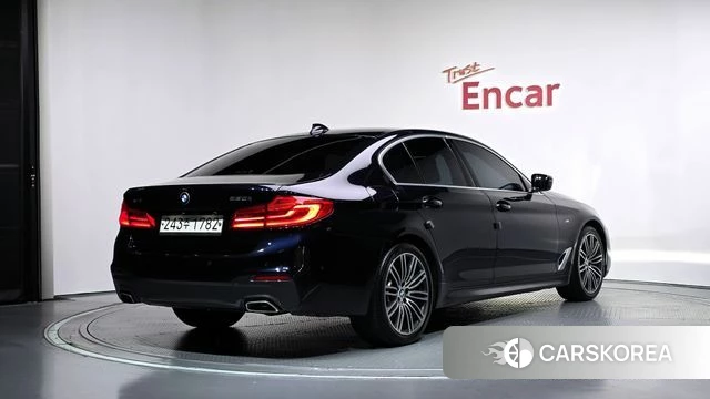 BMW 5 Series (G30) id 5023552 из Кореи 12