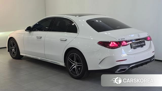 Mercedes-Benz E-Class W214 id 4964136 из Кореи 12