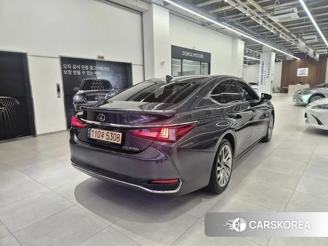 Lexus ES300h 7th generation id 4996530 из Кореи 12