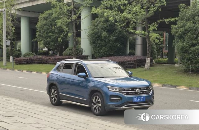 Volkswagen Tayron 2020 Синий из Китая, фото 2