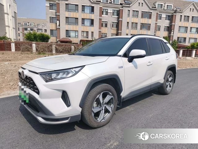 Toyota RAV4 2021 Белый из Китая, фото 2