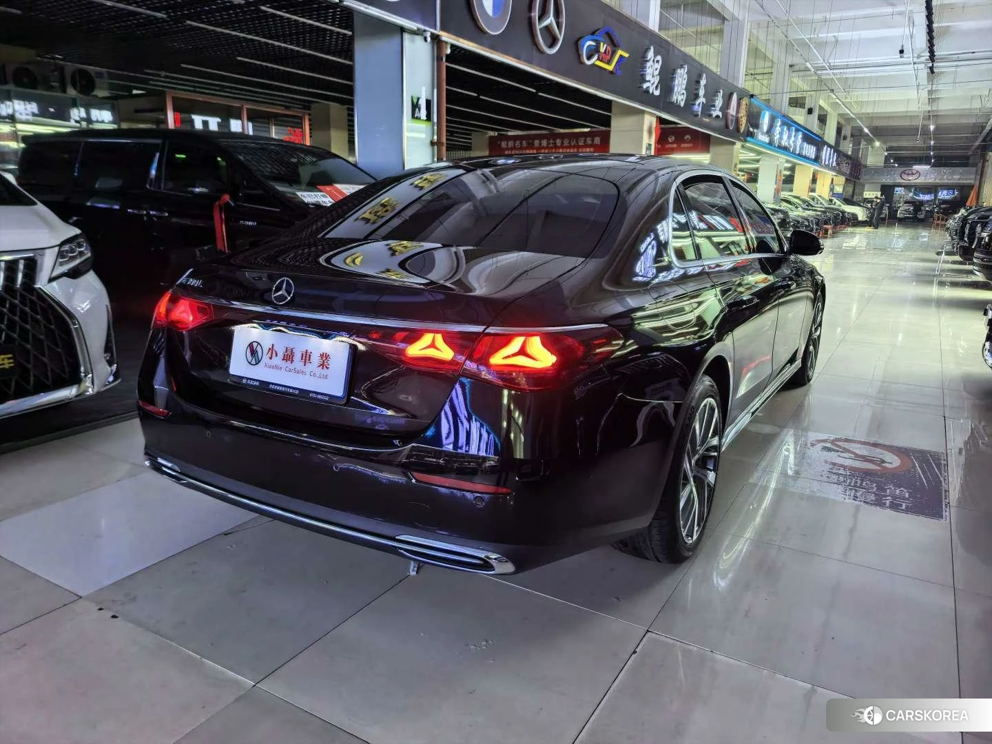 Mercedes-Benz E-Class 2023 Черный из Китая, фото 2