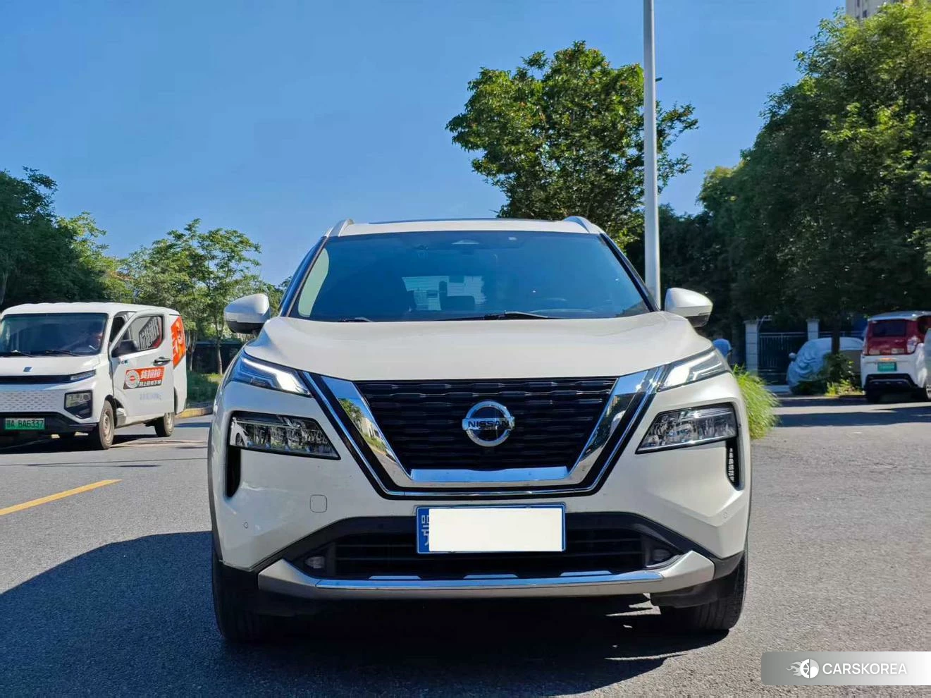 Nissan X-Trail 2021 Белый из Китая, фото 2