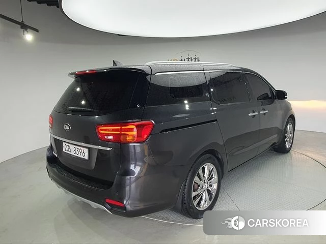 Kia The New Carnival id 4988063 из Кореи 12