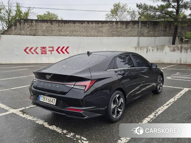 Hyundai Avante Hybrid (CN7) 2022 Черный из Кореи, фото 5