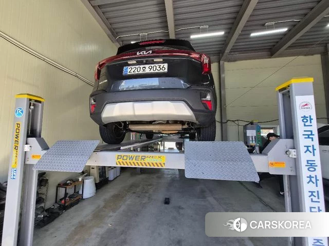 Kia The New Seltos 2023 Серый из Кореи, фото 2