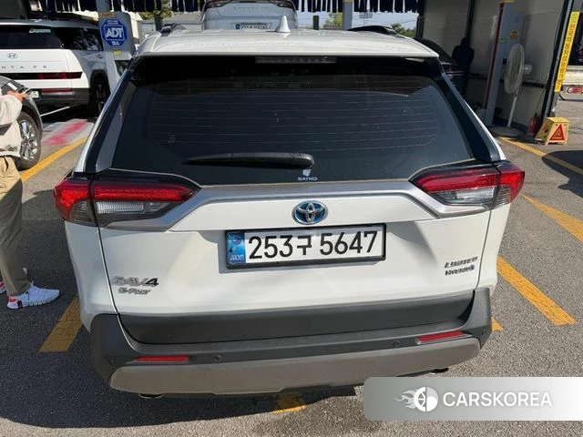 Toyota RAV4 5th Generation 2024 Белый из Кореи, фото 2