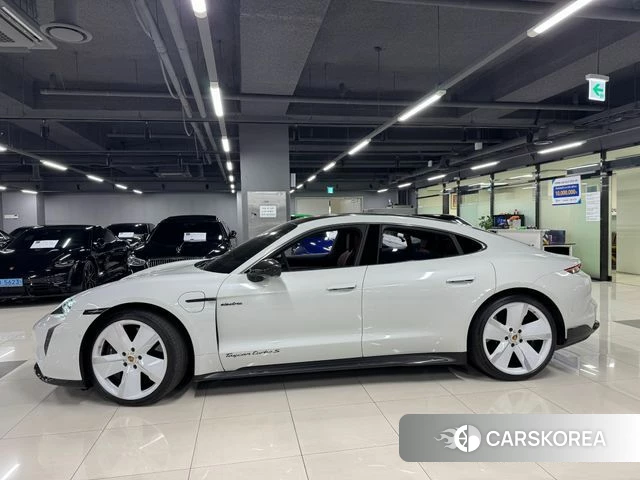 Porsche Taycan id 4899843 из Кореи 9