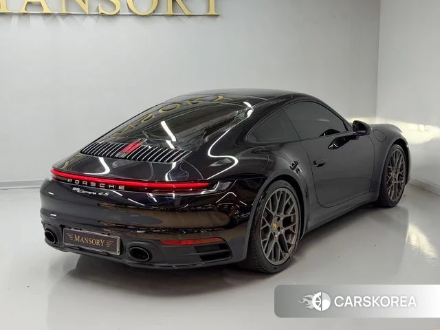 Porsche 911(992) id 4943669 из Кореи 12