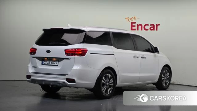 Kia The New Carnival id 4998689 из Кореи 12
