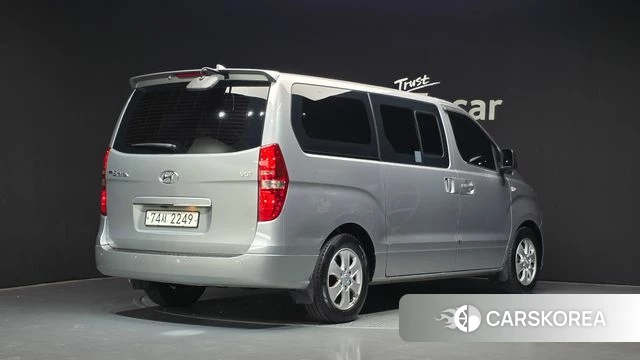 Hyundai The New Grand Starex id 4993653 из Кореи 12