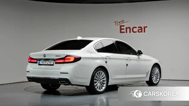BMW 5 Series (G30) id 4921775 из Кореи 12