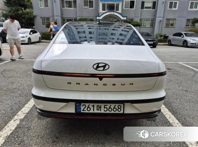 Hyundai Grandeur Hybrid (GN7) 2025 Белый из Кореи, фото 3