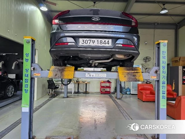 Hyundai Sonata (DN8) 2020 Серый из Кореи, фото 2