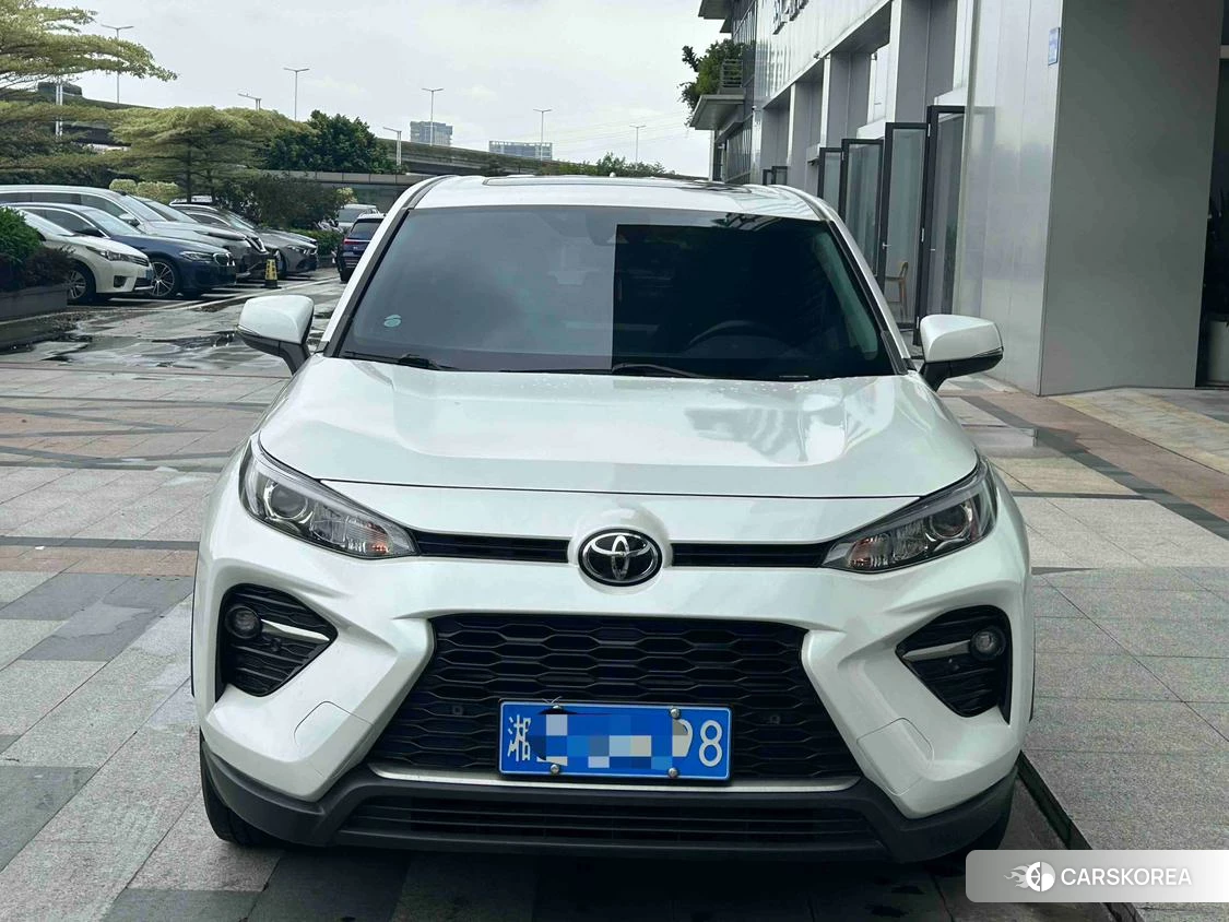 Toyota Wildlander 2021 Белый из Китая, фото 2