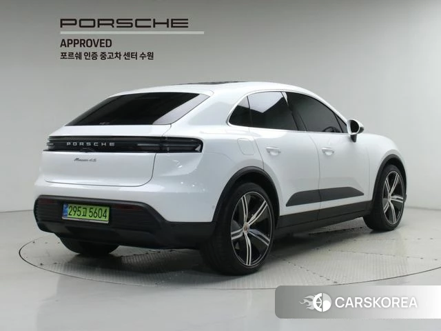 Porsche Makan EV id 4964274 из Кореи 12