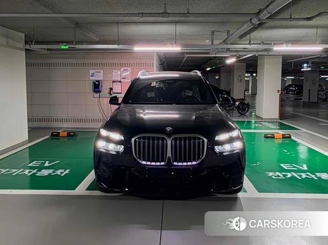 BMW X7 (G07) 2026 Черный из Кореи, фото 2