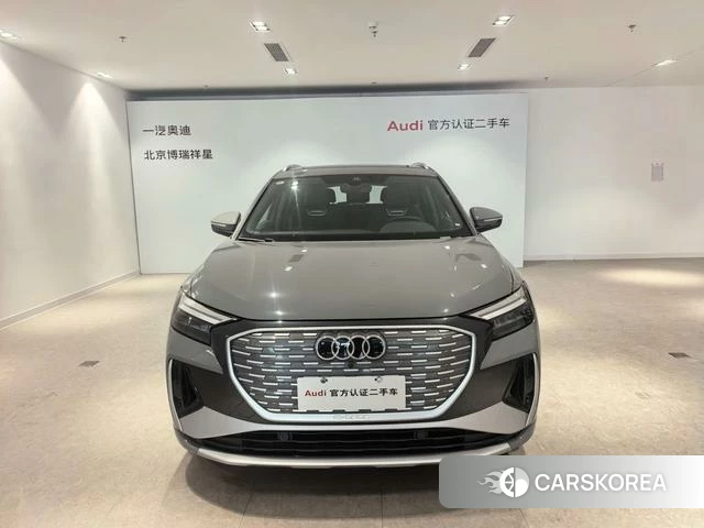Audi Q4 2025 Темно-серый из Китая, фото 2