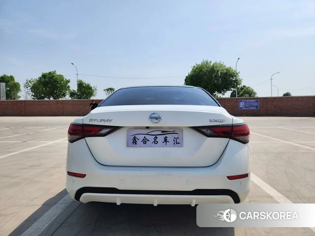 Nissan Sylphy 2020 Белый из Китая, фото 2