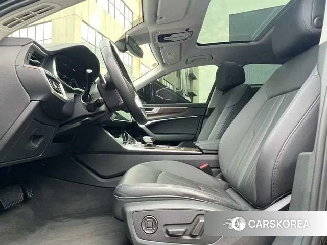 Audi A6 2021 Темно-серый из Китая, фото 2
