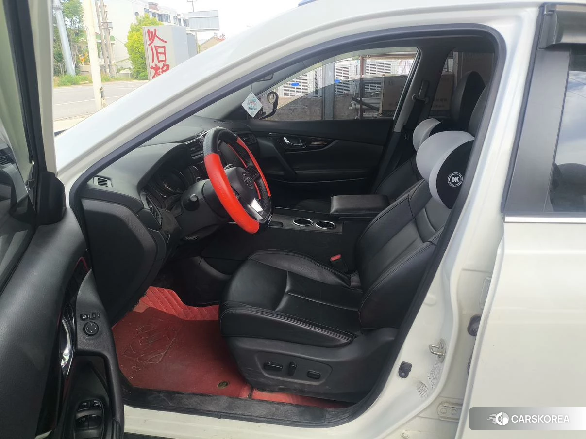 Nissan X-Trail 2023 Белый из Китая, фото 3