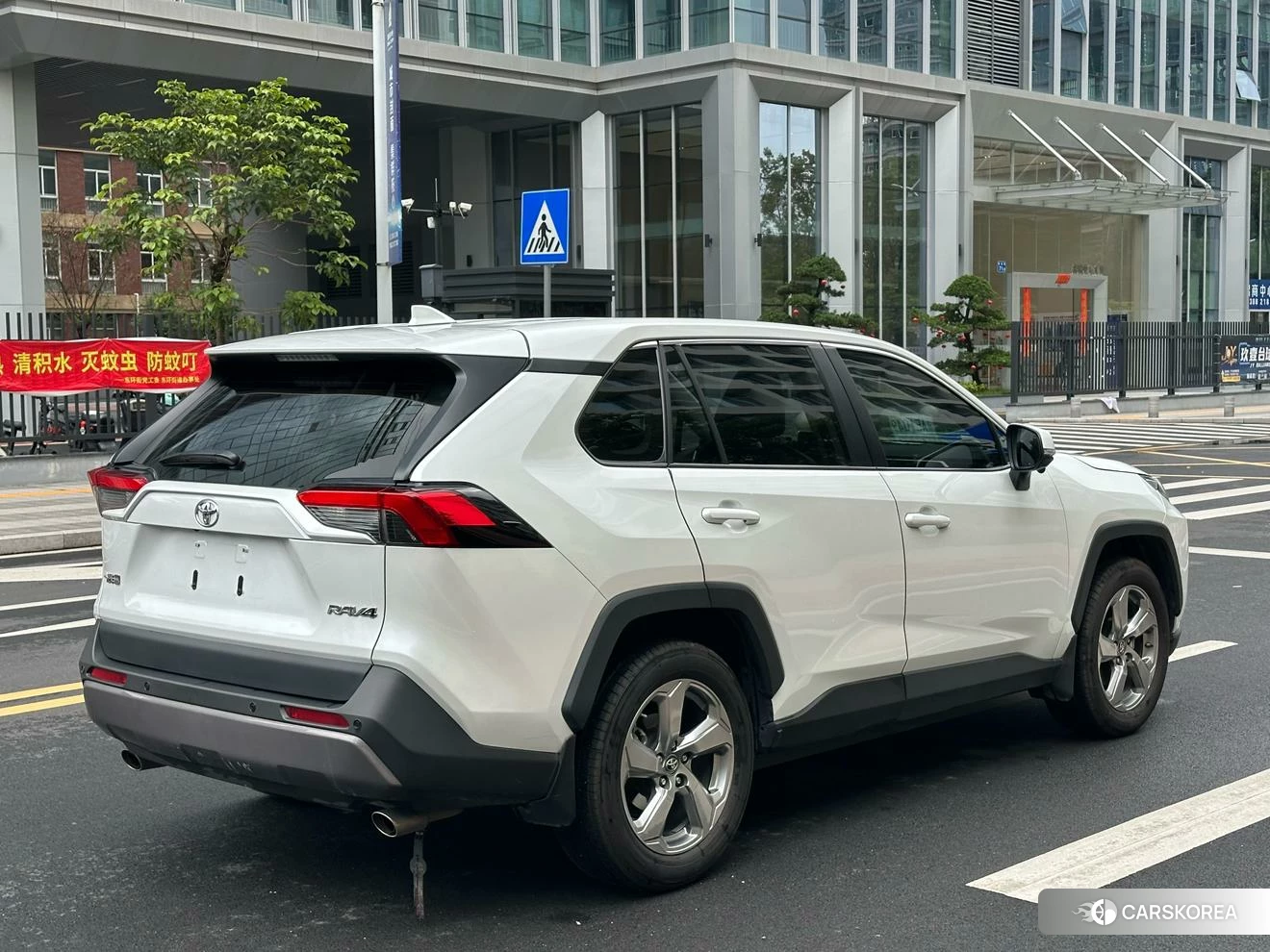 Toyota RAV4 2019 Белый из Китая, фото 6