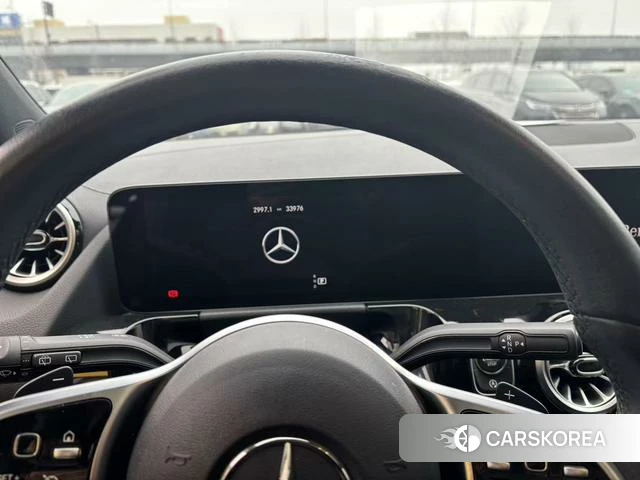 Mercedes-Benz GLA 2023 Красный из Китая, фото 2