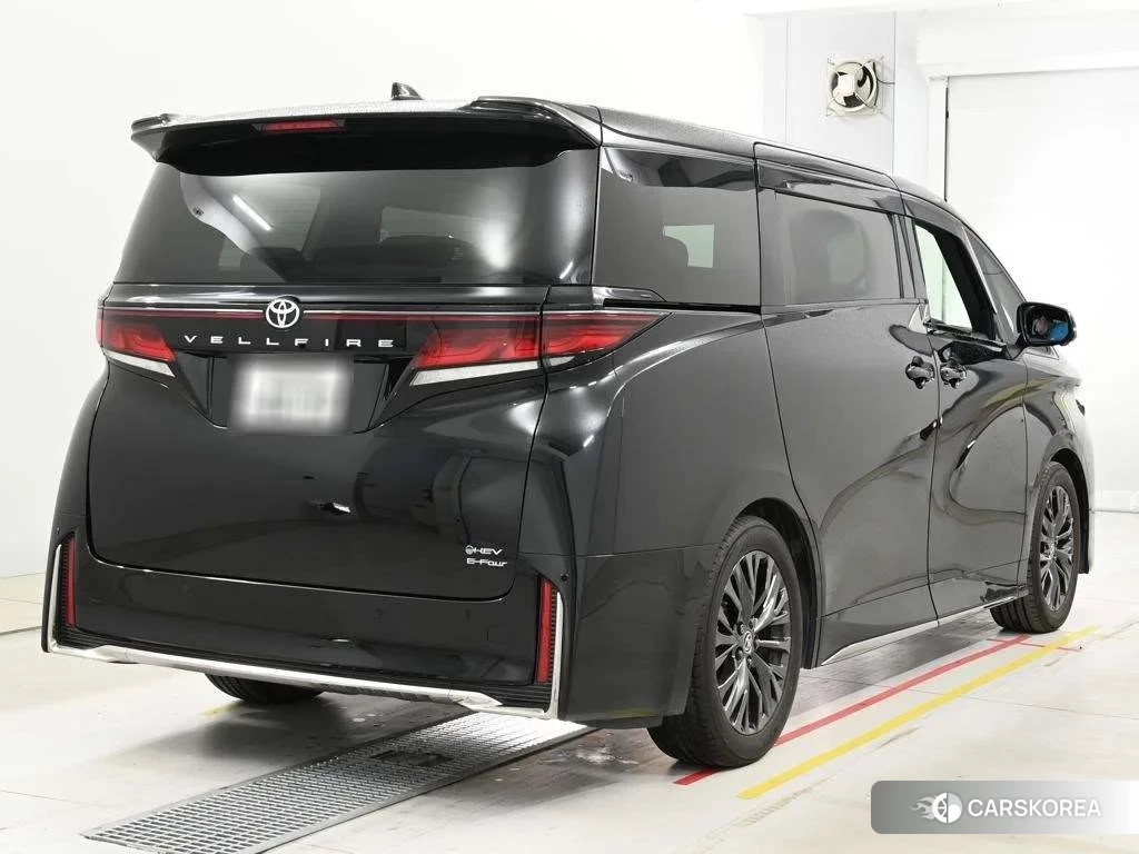 Toyota Vellfire 2023 из Японии, фото 2