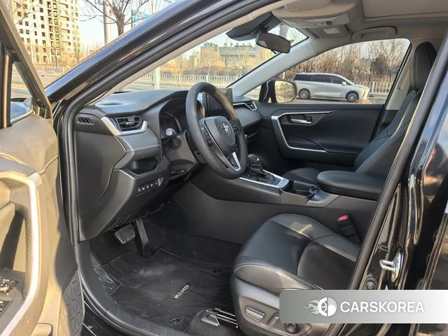 Toyota Wildlander 2024 Черный из Китая, фото 2