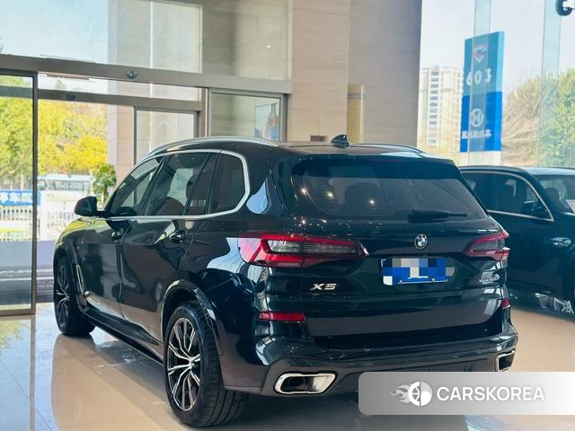 BMW X5 2022 Черный из Китая, фото 2